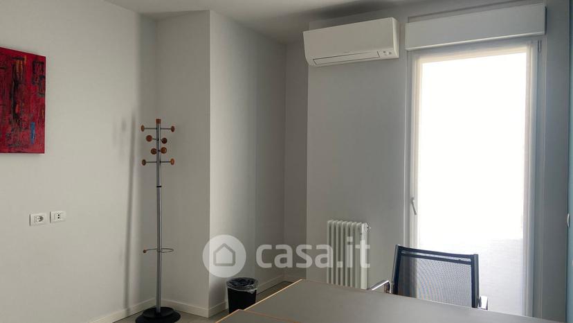 Trilocale in Corso Giuseppe Garibaldi 127 — foto 9 di 20