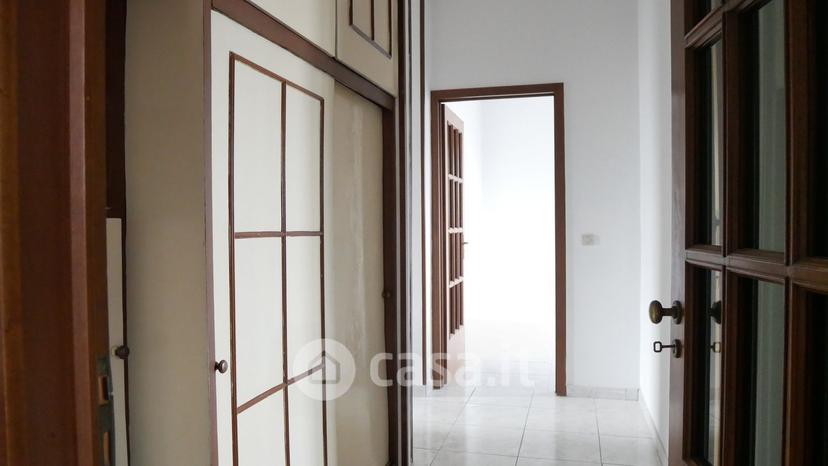 Trilocale in Via Taverna Campanile 70 — foto 15 di 38