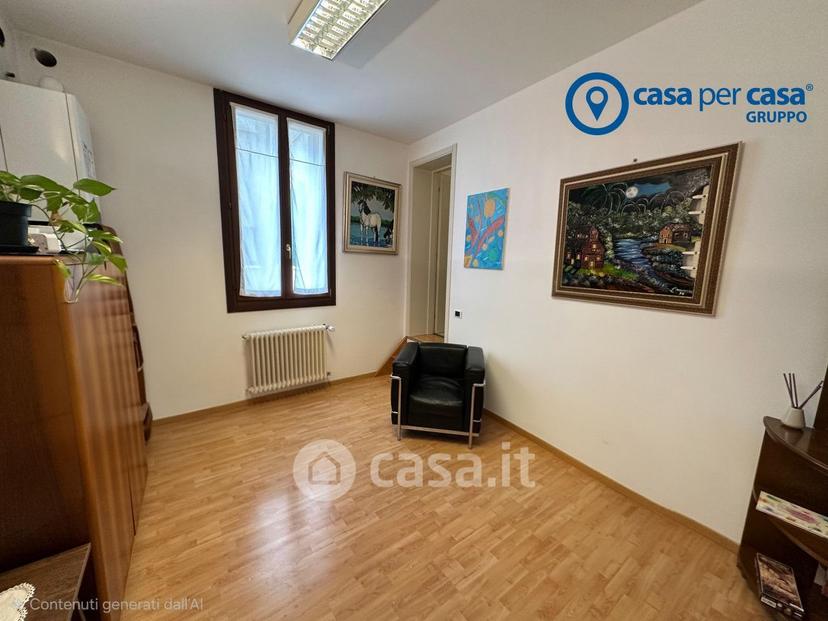 Appartamento in Via Trento 4 -16 — foto 19 di 28