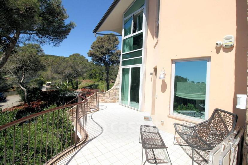 Villa in Via Kaiser Parodi — foto 5 di 32