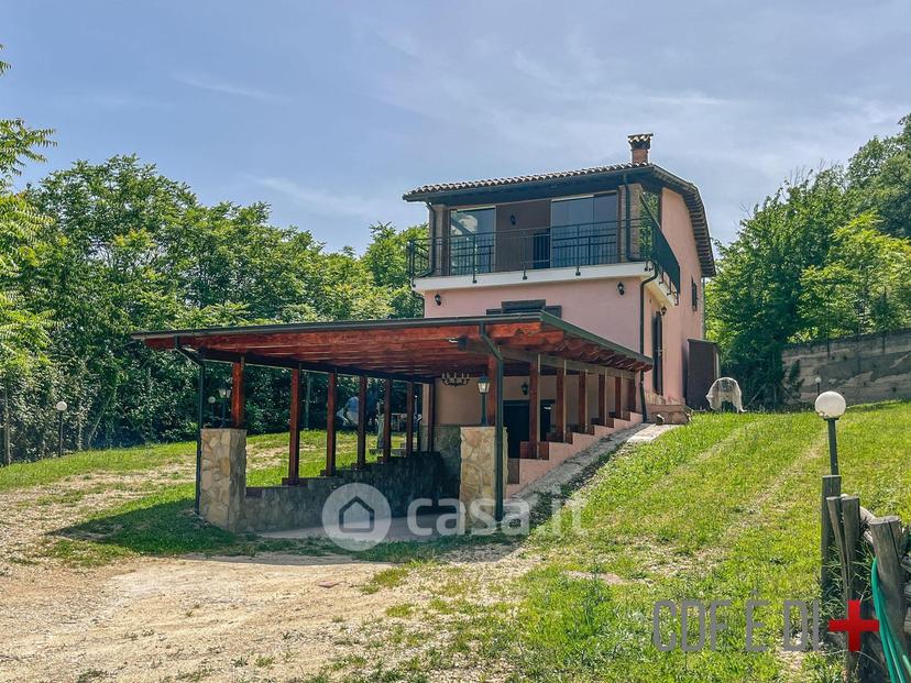 Villa in Via Gaetano Turilli — foto 3 di 31