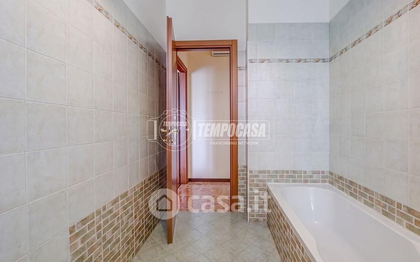 Quadrilocale in Via Gerolamo Dolci 3 — foto 31 di 37