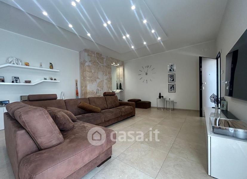 Appartamento in Via Gallipoli — foto 4 di 38