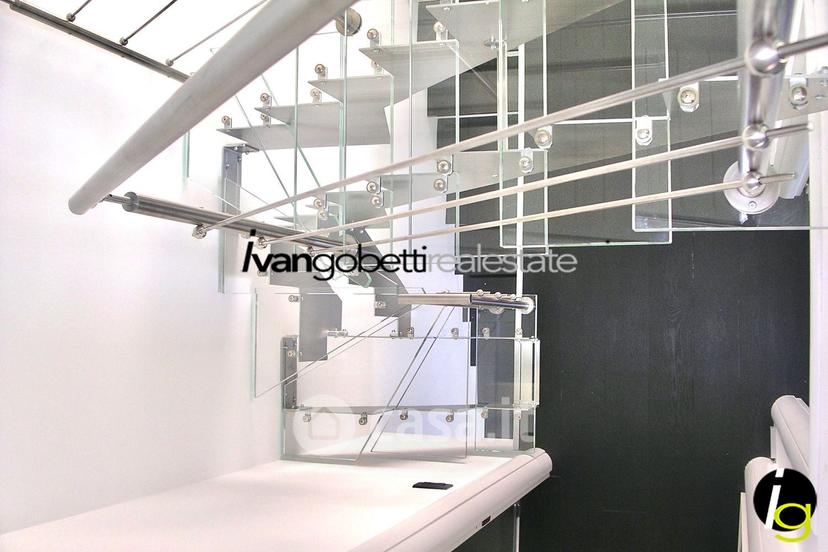 Villa in Via Martiri della Libertà 8 — foto 8 di 72