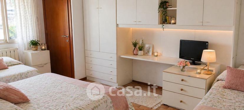 Trilocale in Via Cristoforo Colombo — foto 6 di 17