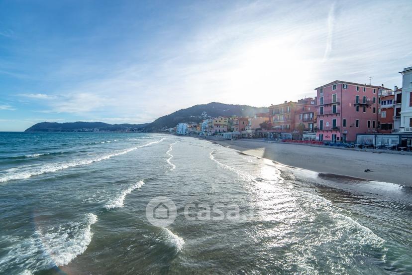 Quadrilocale in Passeggiata Cadorna 67 — foto 8 di 24