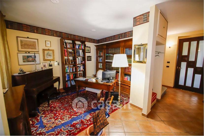 Villa in Via Emanuele Filiberto 14 — foto 13 di 53