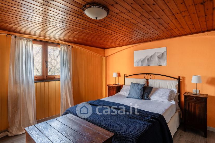 Villa in Via degli Ontani 48 — foto 2 di 34