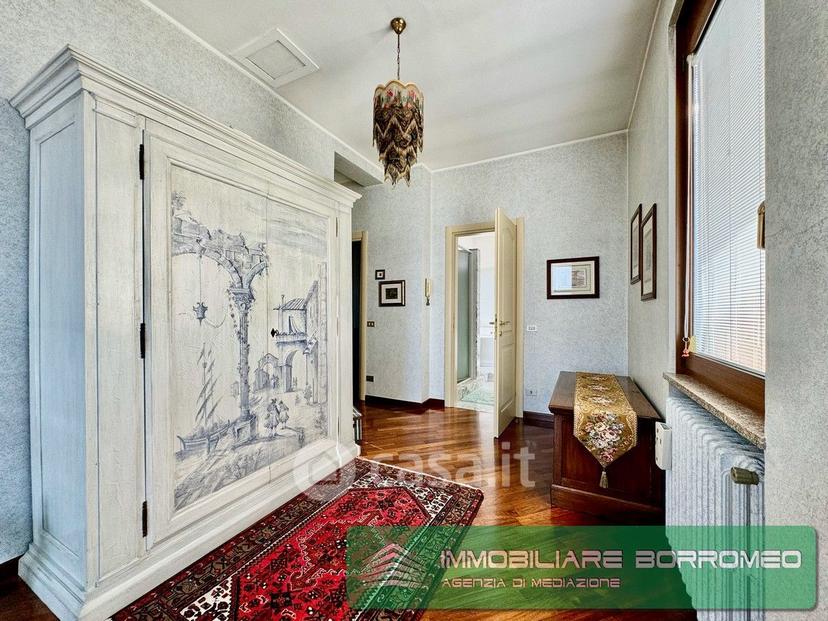 Villa in Via Adige — foto 40 di 45