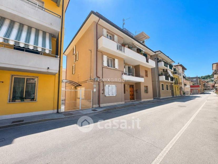 Quadrilocale in Via Ugo Foscolo 46 — foto 38 di 39