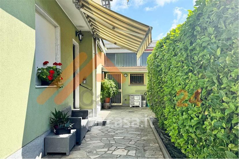Trilocale in Via Sandro Pertini 4 — foto 15 di 30