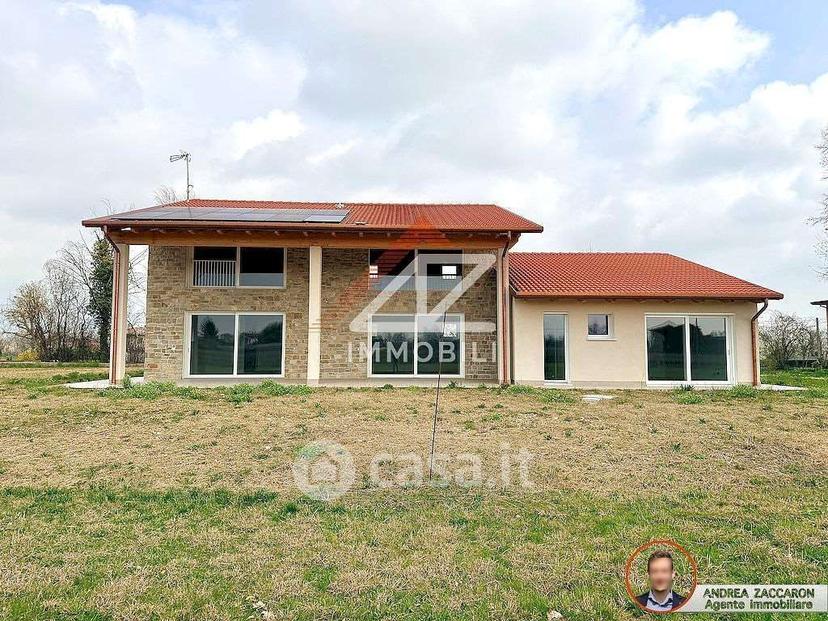 Villa in Via Larghe Ongaresca — foto 14 di 43