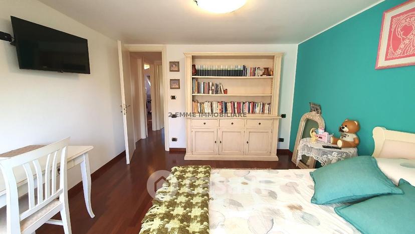 Villa in Via delle Begonie — foto 2 di 29