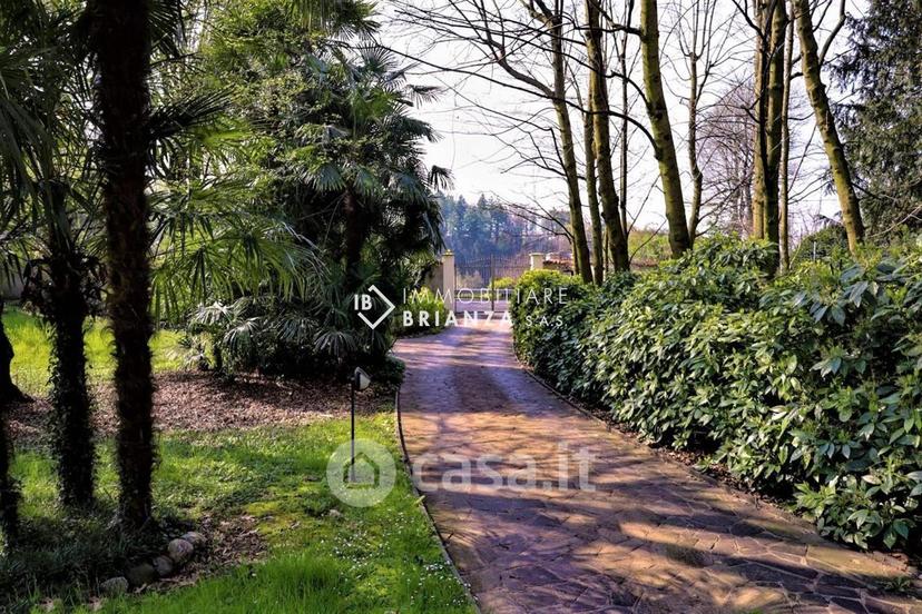 Villa in Viale John E Robert Kennedy