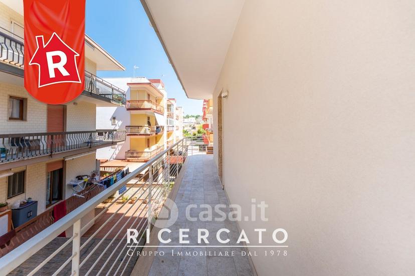 Quadrilocale in Via Francesco Petrarca 11 — foto 23 di 52