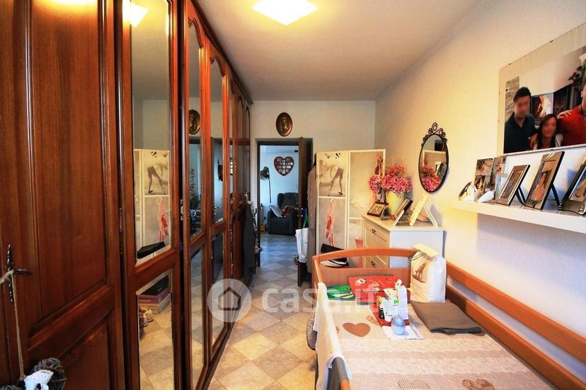Trilocale in Via Europa Unita — foto 9 di 25