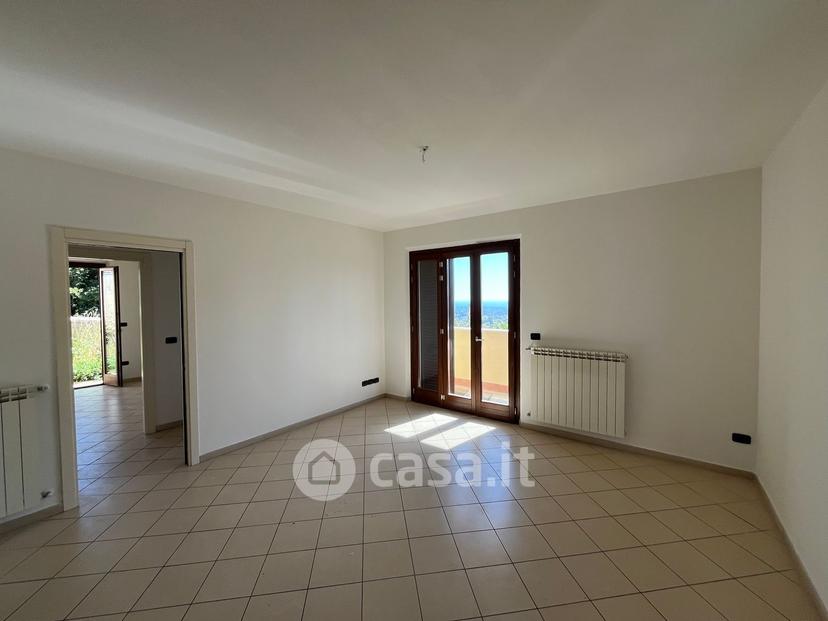 Trilocale in Via Bergiola — foto 20 di 23