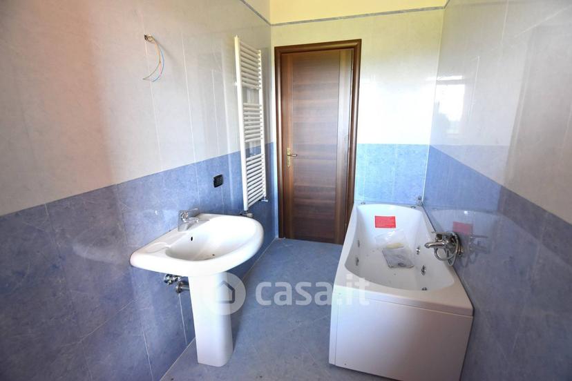 Trilocale in Sp88 — foto 18 di 30