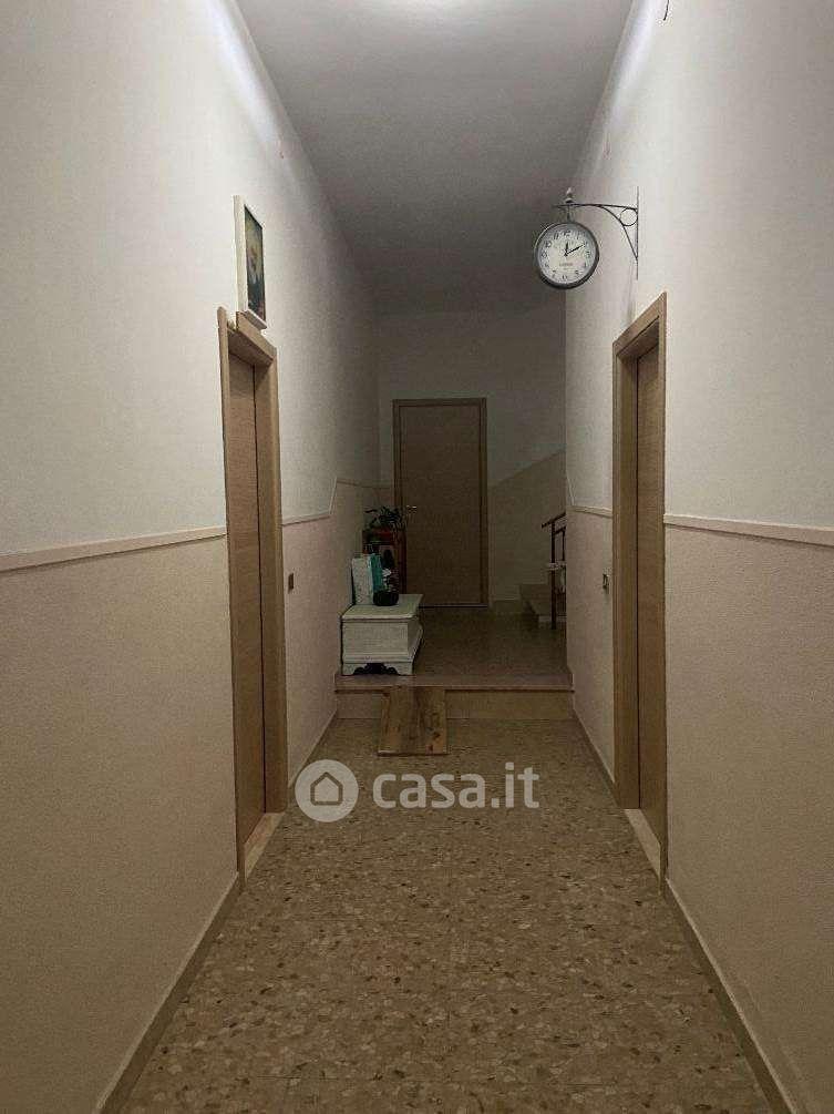 Quadrilocale in Via dei Colli — foto 13 di 37