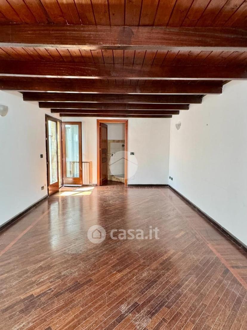 Appartamento in Via del Fervore 64 — foto 2 di 41