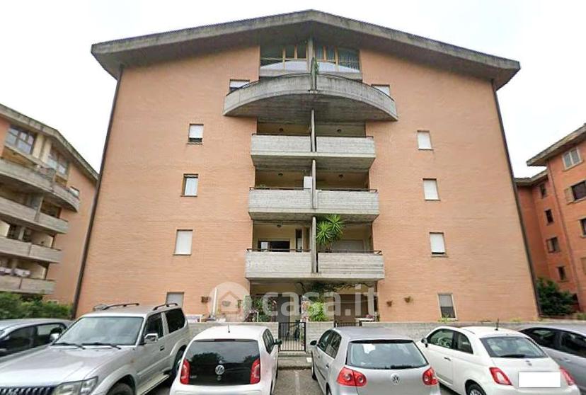 Trilocale in Via Matilde Serao 19