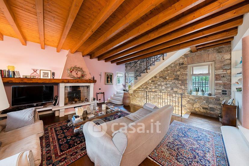 Villa in Via Sirmione 1 — foto 24 di 33
