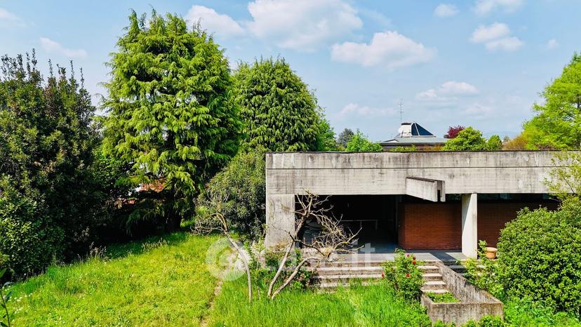 Villa in Via Giosuè Carducci 20 a — foto 181 di 182