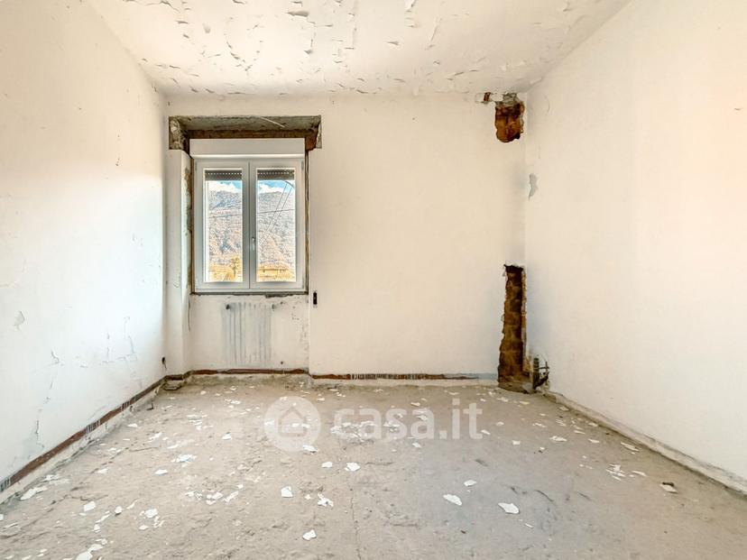 Trilocale in Via Fucine 4 — foto 30 di 36