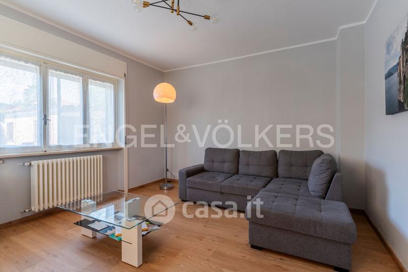 Villa in Via Mozart 7 — foto 6 di 35