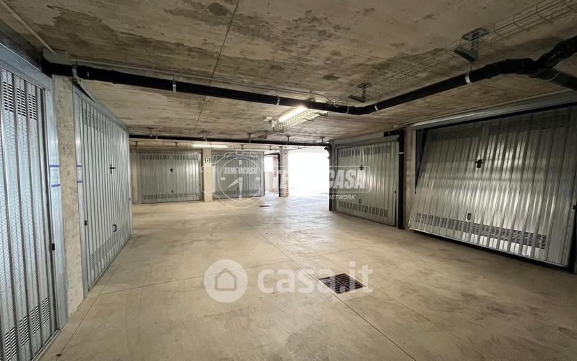 Bilocale in Via Arrigo Boito 43 — foto 12 di 32