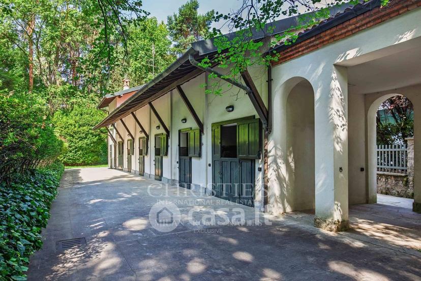 Villa in Via Luciano Manara — foto 12 di 38