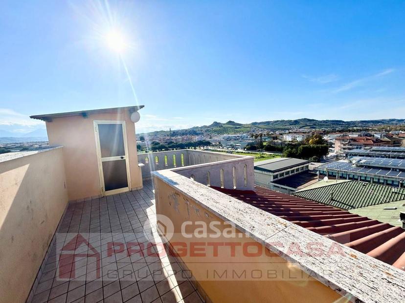 Appartamento in Via Bartolomeo Colleoni 50 — foto 7 di 32
