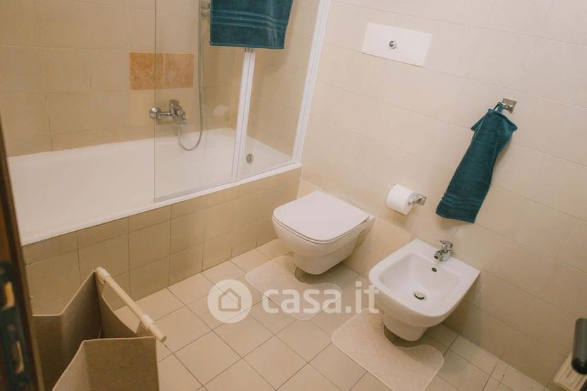Stanza in Via Albere 21 — foto 6 di 17