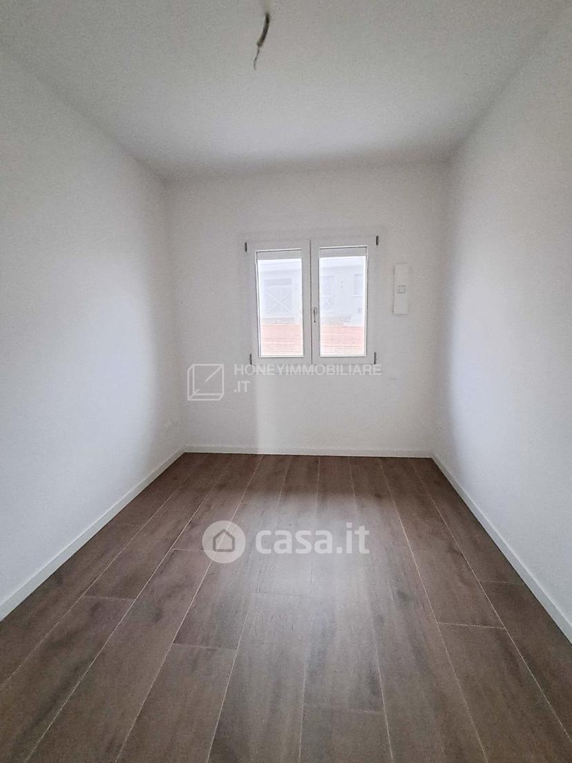 Villa in Via Giovannino Guareschi — foto 36 di 38