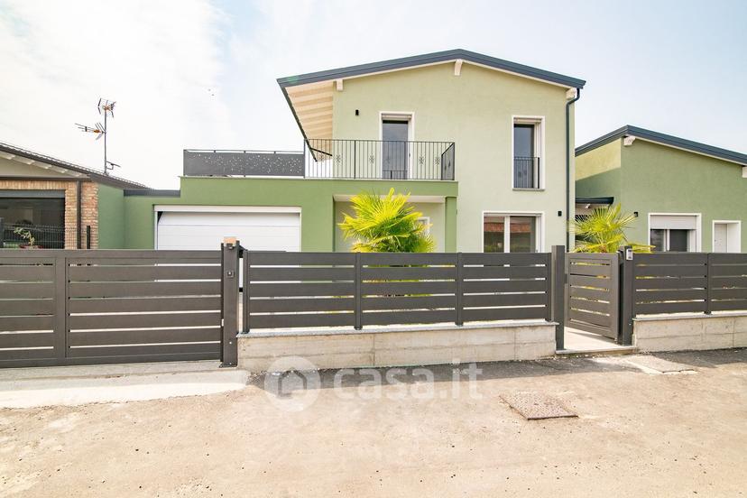 Villa in Via Mario Baratta — foto 52 di 63