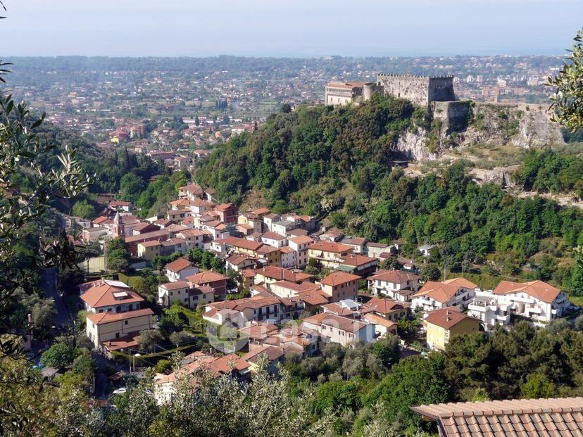 Trilocale in Via Bergiola — foto 7 di 23