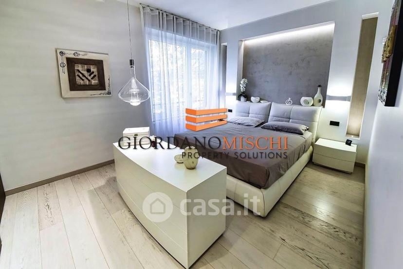 Appartamento in Viale Regina Margherita 11 — foto 30 di 59