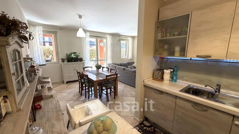 Trilocale in Via San Martino 18 — foto 15 di 31