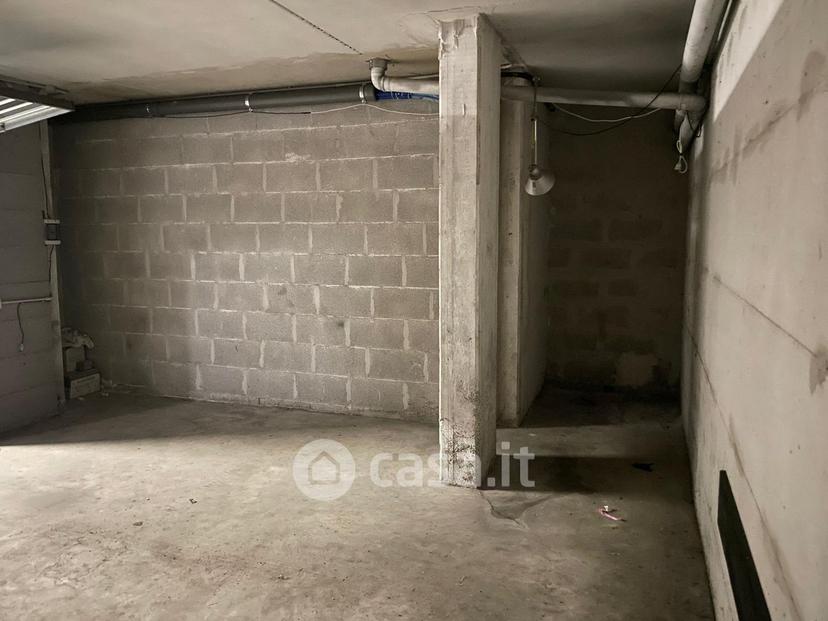 Trilocale in Via Ischia 42 — foto 3 di 25