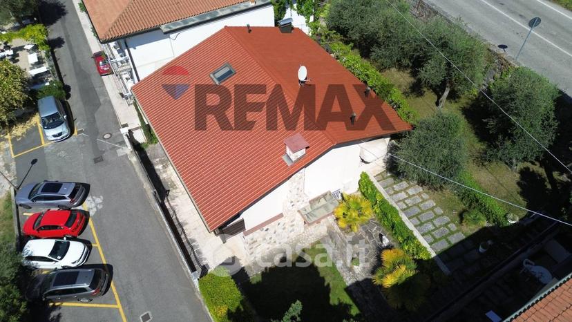 Villa in Via Lavesino — foto 22 di 45