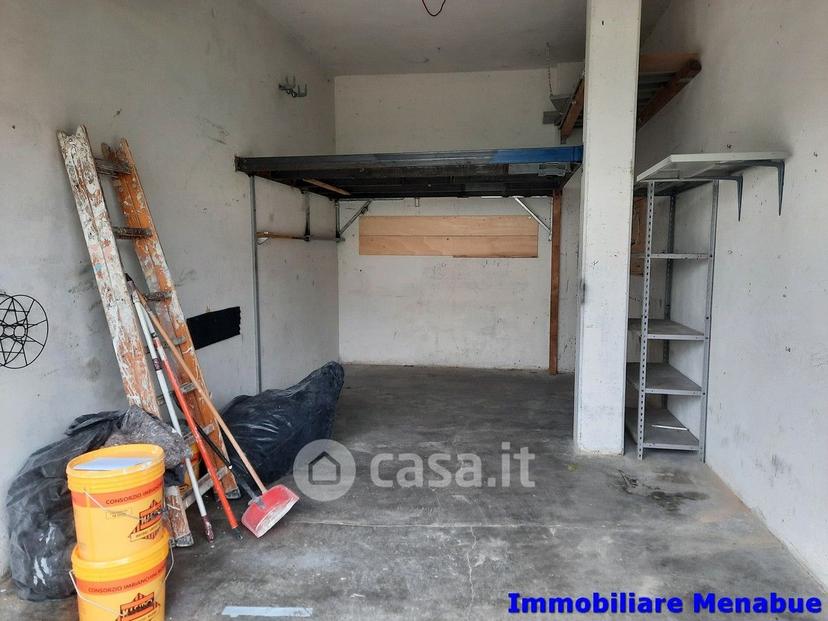 Trilocale in Via M. Panini — foto 32 di 35