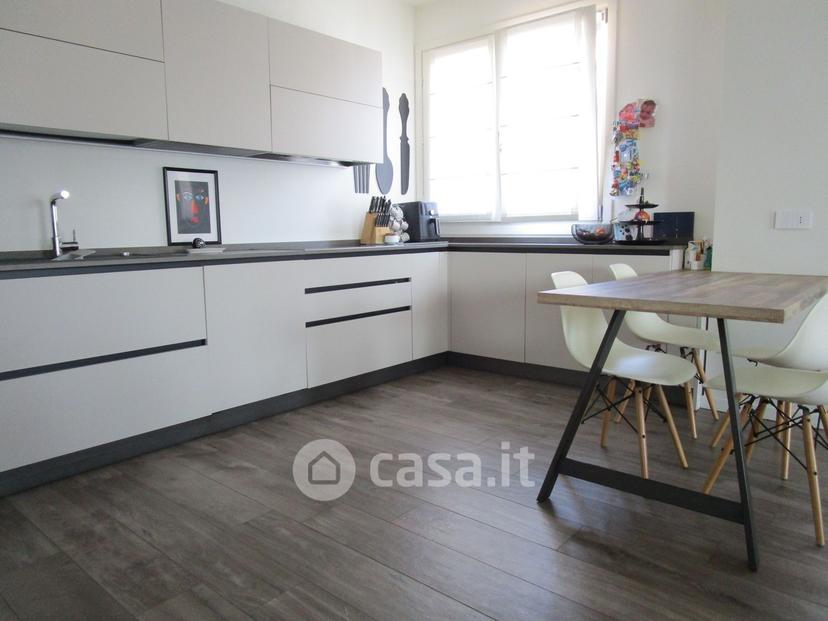 Trilocale in Via Don Luigi Sturzo 19 — foto 9 di 49