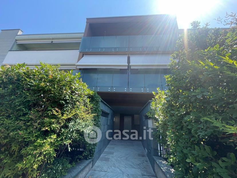 Trilocale in Via Carlo Cattaneo — foto 18 di 26