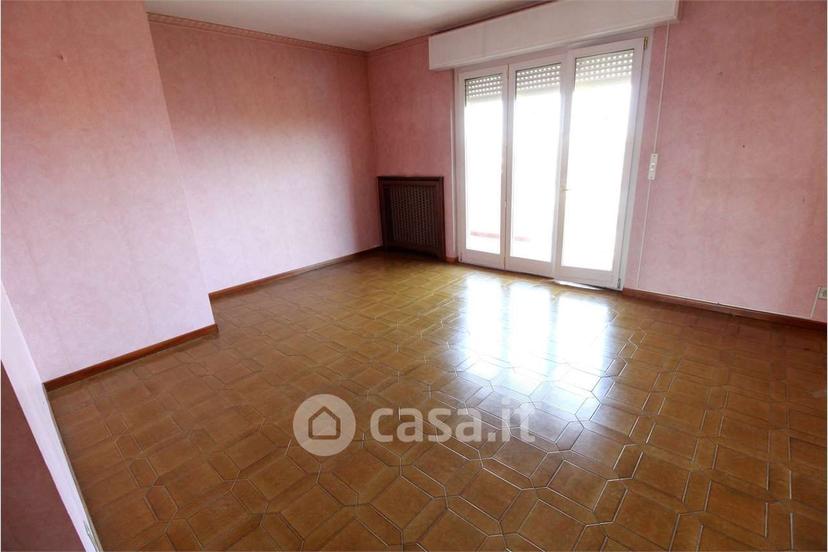 Quadrilocale in Via Fara 31 — foto 7 di 39
