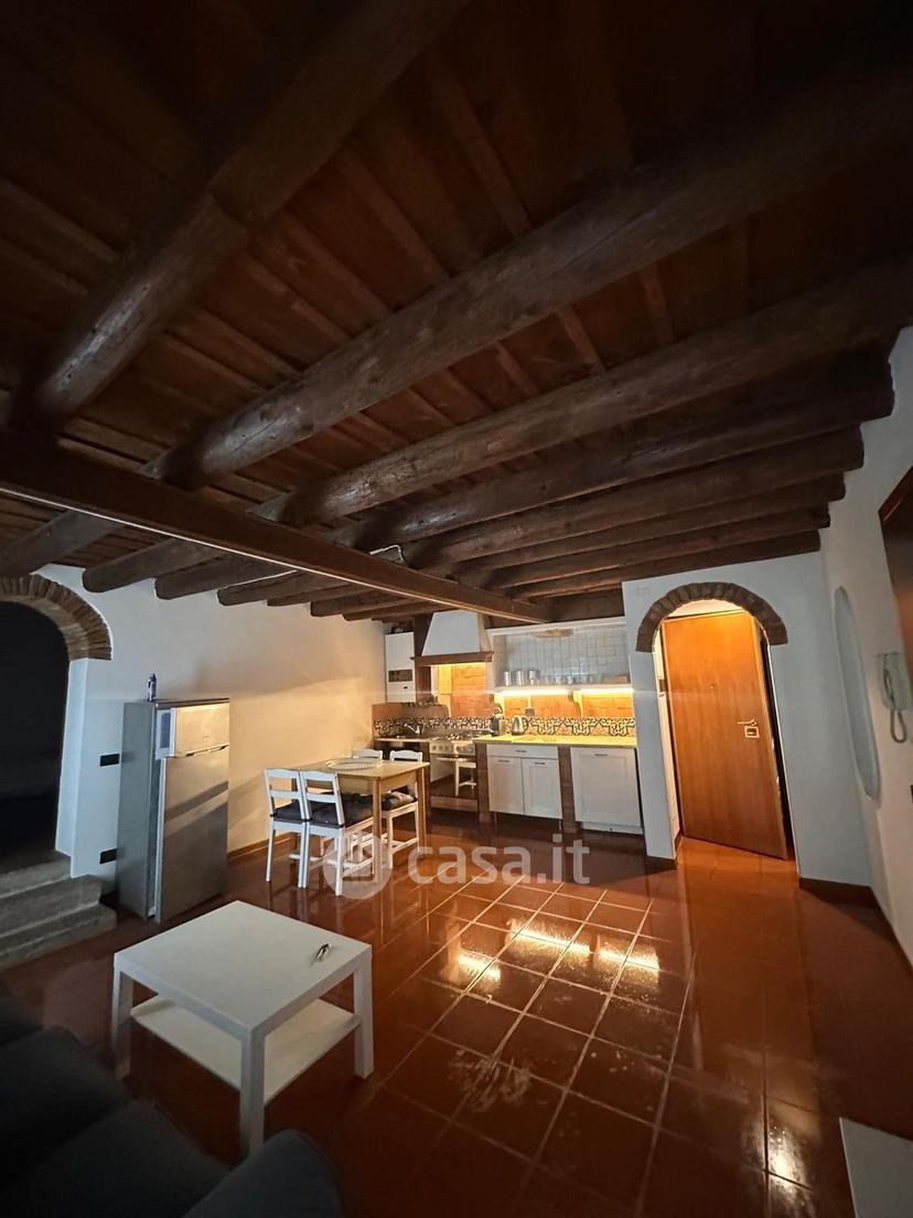 Trilocale in Via Savonarola 38 — foto 13 di 32