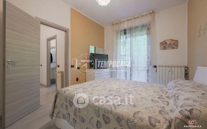 Trilocale in Via Cà Bassa — foto 8 di 34