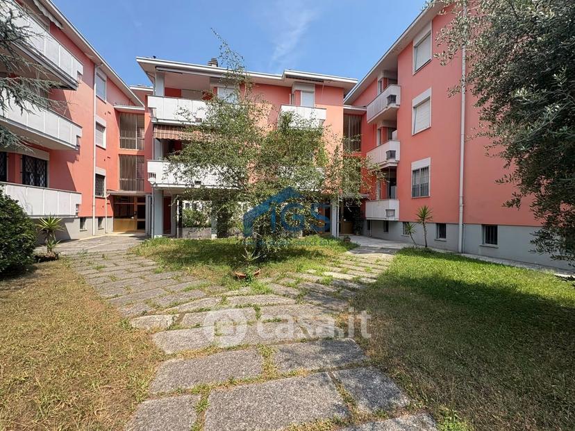 Quadrilocale in Via Luigi Gadola 32 — foto 23 di 26