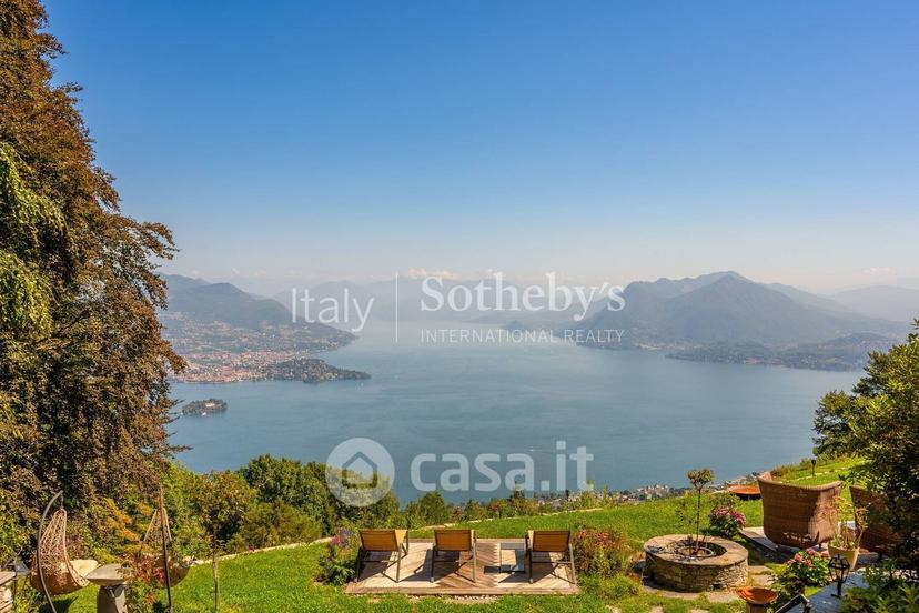 Villa in Via Alpinia — foto 11 di 16
