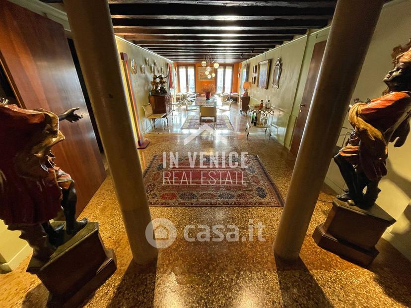 Appartamento in Calle del Duca — foto 25 di 26