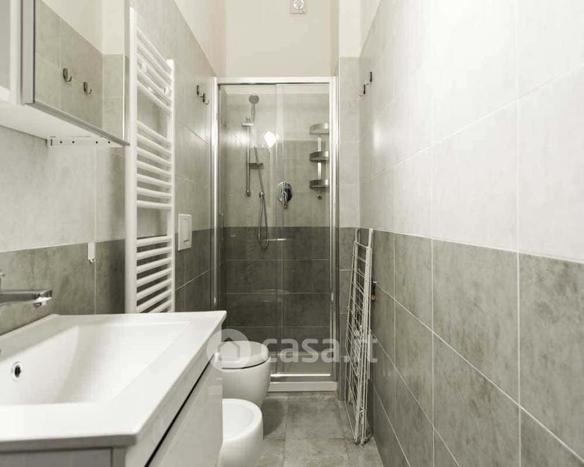 Stanza in Via del Borgo di San Pietro 59 — foto 14 di 20